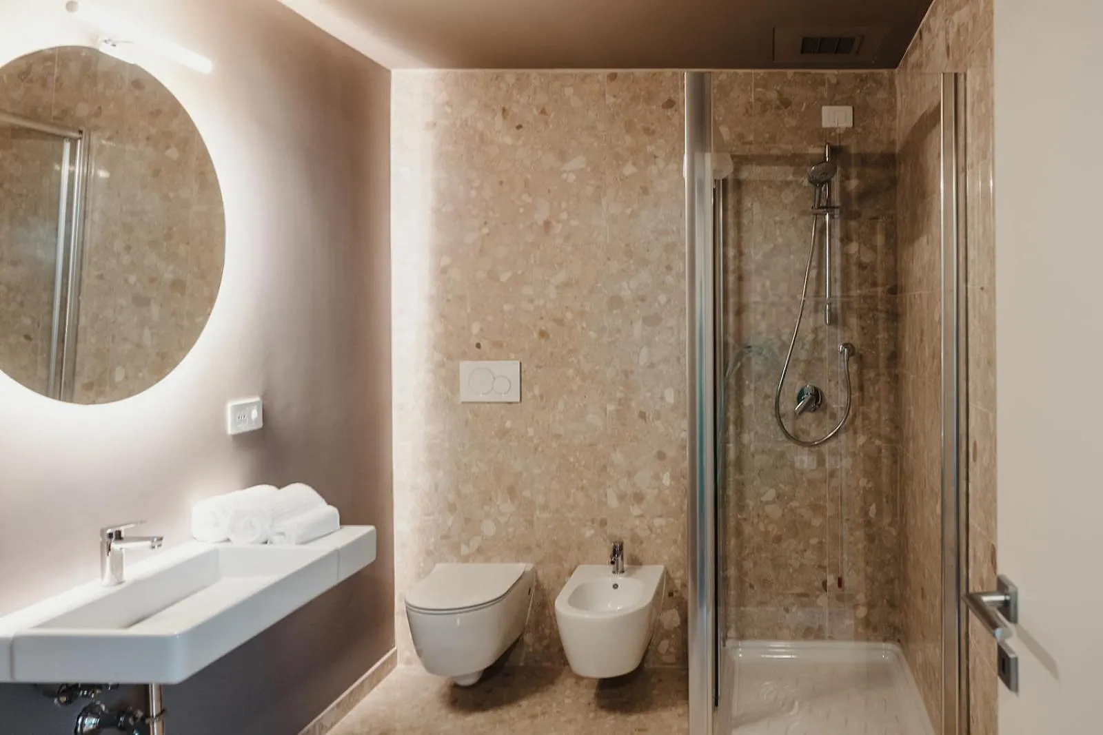 Villa Madre San Rossore Apartments - Self Check-In Pisa 0*,  Italy